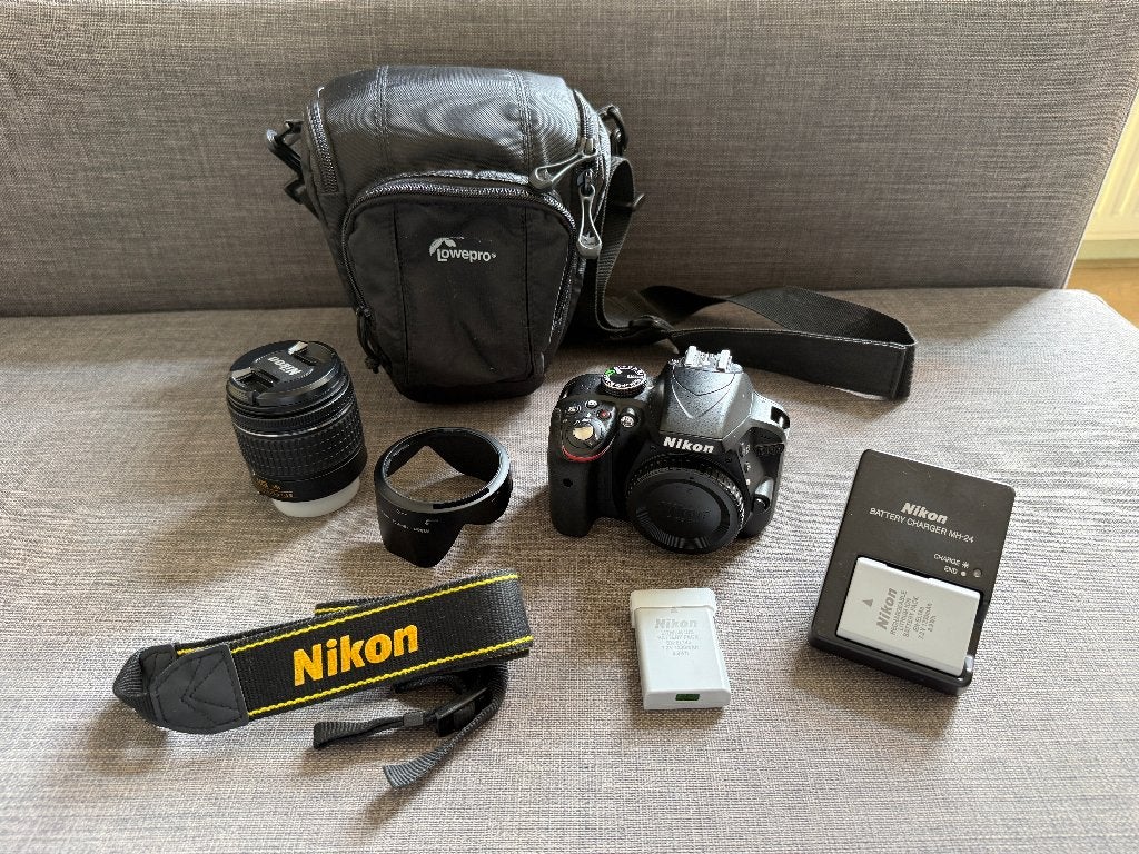 Nikon D3300 met accessoires, Spiegelreflex, Ophalen of Verzenden, Zo goed als nieuw, Nikon
