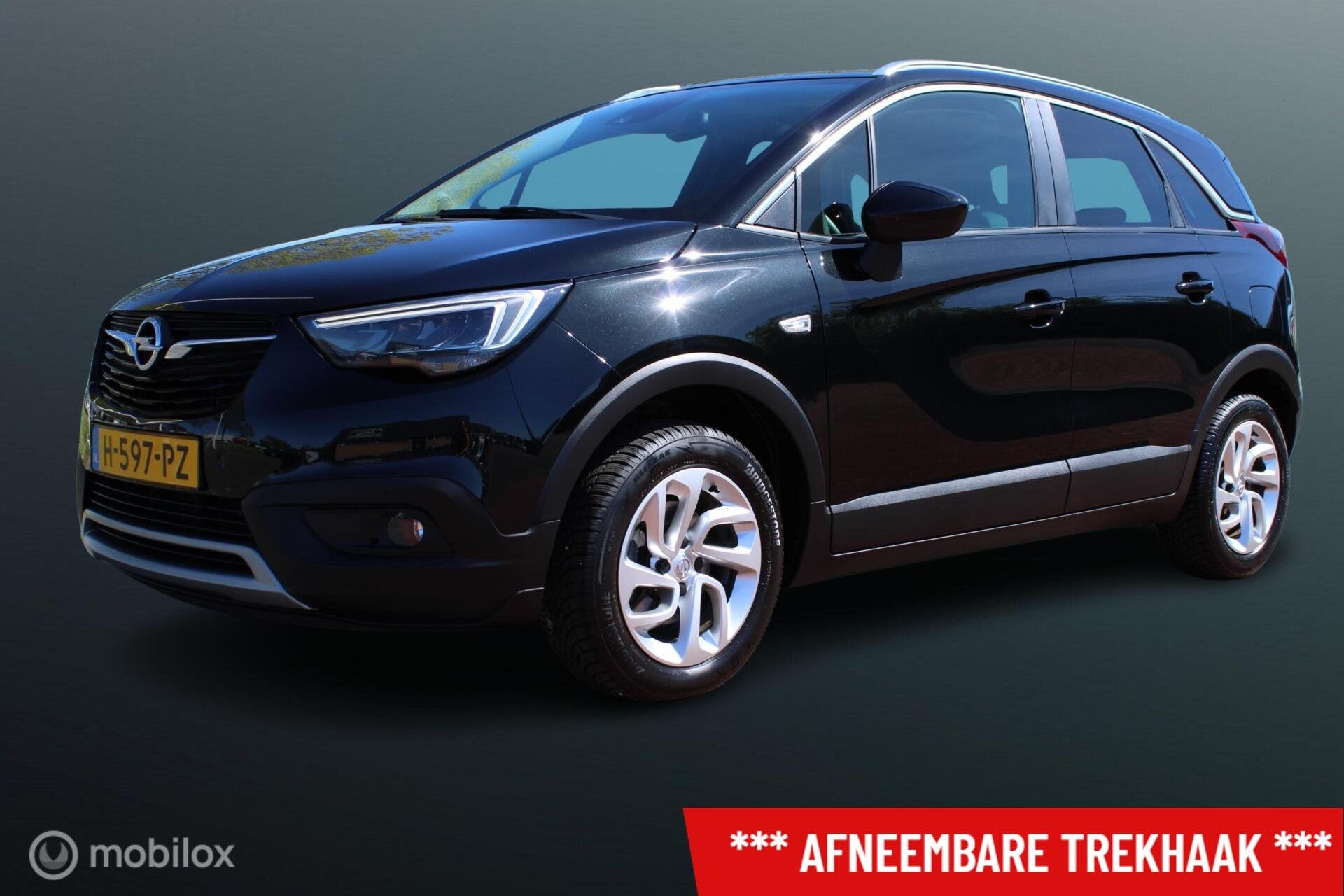 Opel Crossland X 1.2 Turbo 130 PK Innovation, Trekhaak Comfo, Auto's, Gebruikt, 1199 cc, Origineel Nederlands, Bedrijf