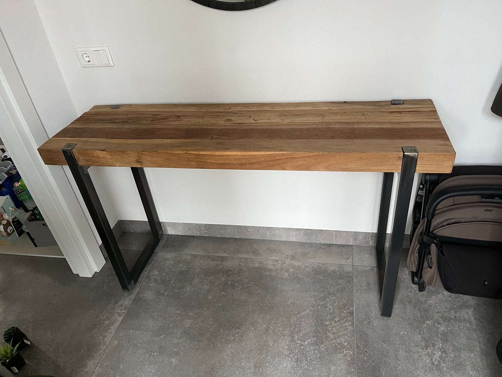 Teakhouten sidetable / wandtafel met metalen onderstel, Ophalen, Minder dan 50 cm, Gebruikt, 100 tot 150 cm