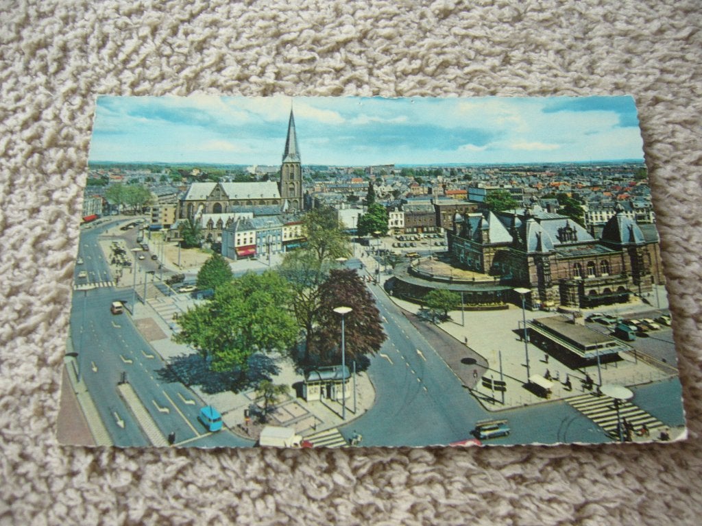 ARNHEM  =  PANORAMA EN VELPERPLEIN, Ophalen of Verzenden, 1940 tot 1960, Gelopen, Gelderland