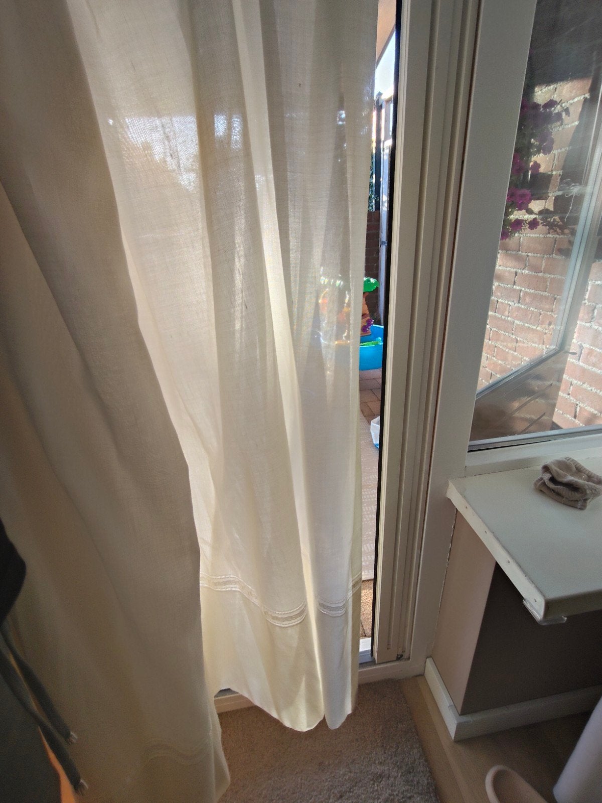 Inbetween beige vitrage h2.55xb5.00, Ophalen of Verzenden, Minder dan 80 cm, Gevelraam of Ruit