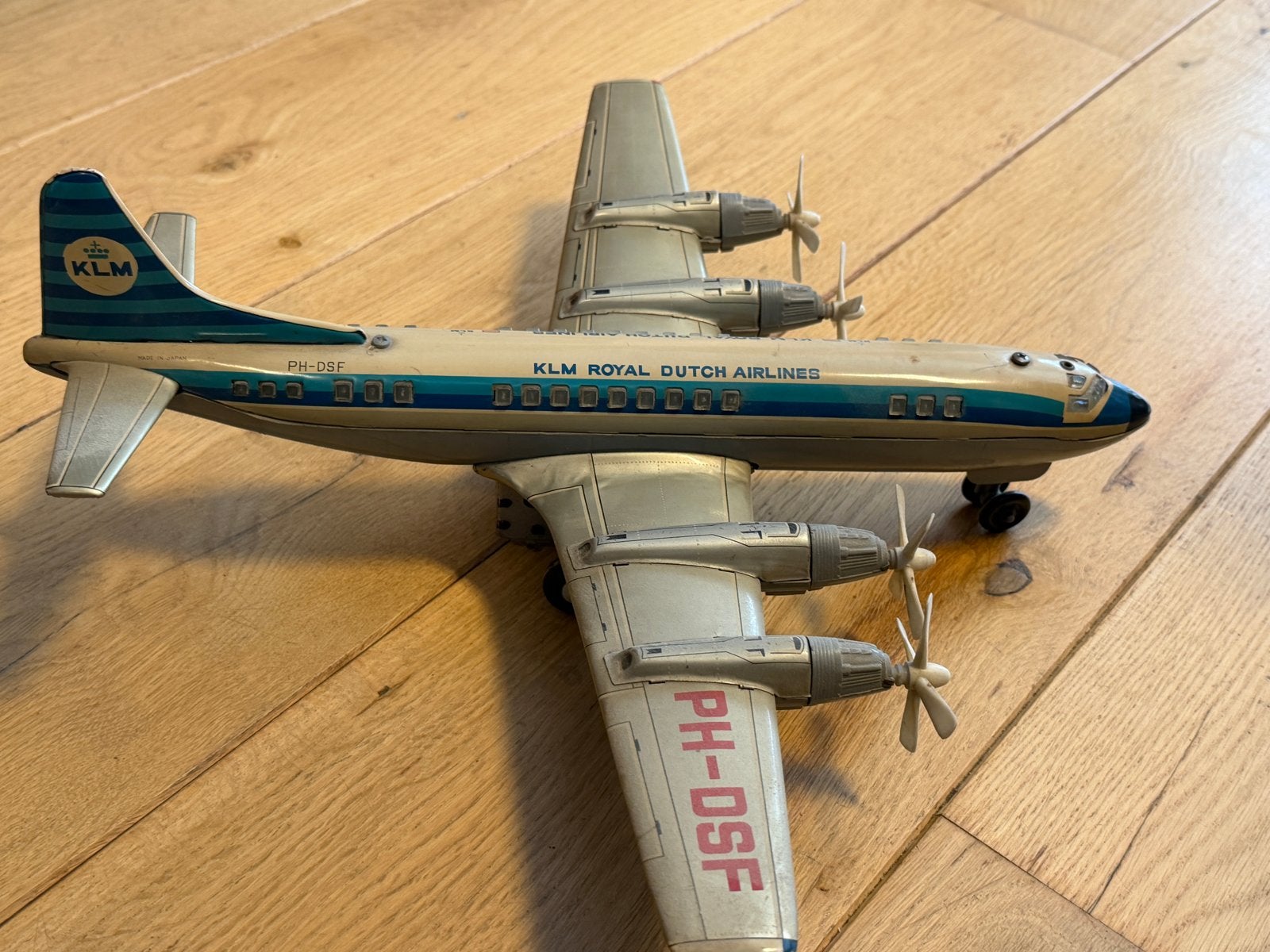 Vintage KLM Royal Dutch Airlines Vliegtuig Model PH-DSF, Overige merken, Gebruikt, Ophalen of Verzenden, Groter dan 1:72