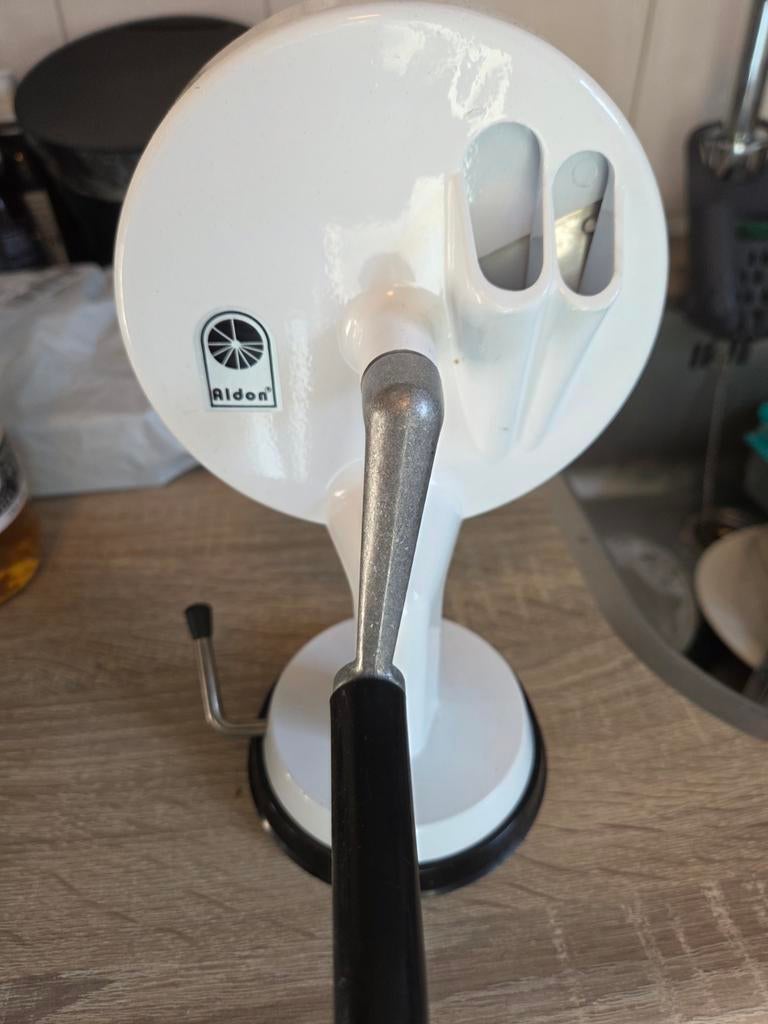 Aldon snijbonen snijder met zuignap - Zo goed als nieuw, Huis en Inrichting, Snijmachine, Ophalen of Verzenden, Zo goed als nieuw
