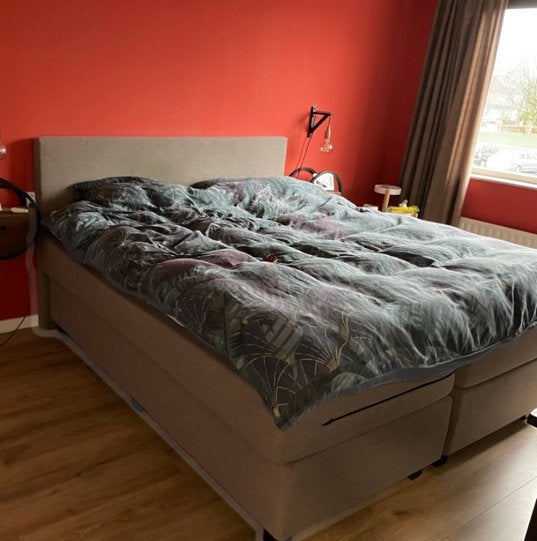 SwissSense boxspring 180x200 incl topmatras excl hoofdbord,, Ophalen, Zo goed als nieuw, Tweepersoons