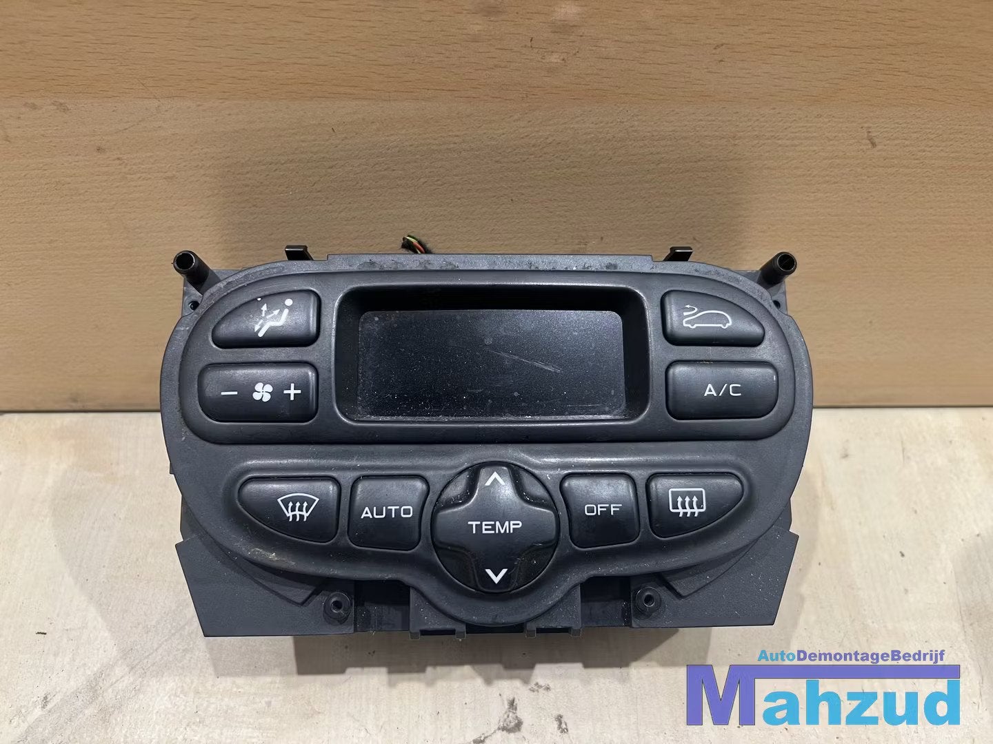 PEUGEOT 307 kachel paneel airco 2000-2007 96430991XT, Taurusavenue 1
2132 LS  Hoofddorp, NL, Gebruikt, Contact.group@renault.com