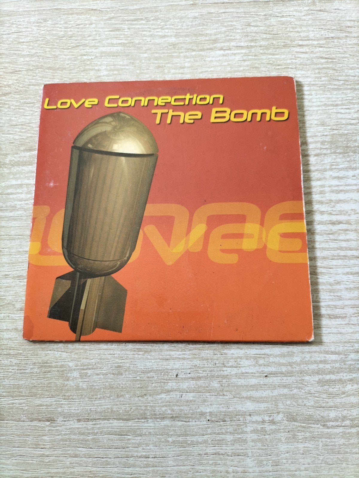 Love connection - the bomb, Ophalen of Verzenden, Pop