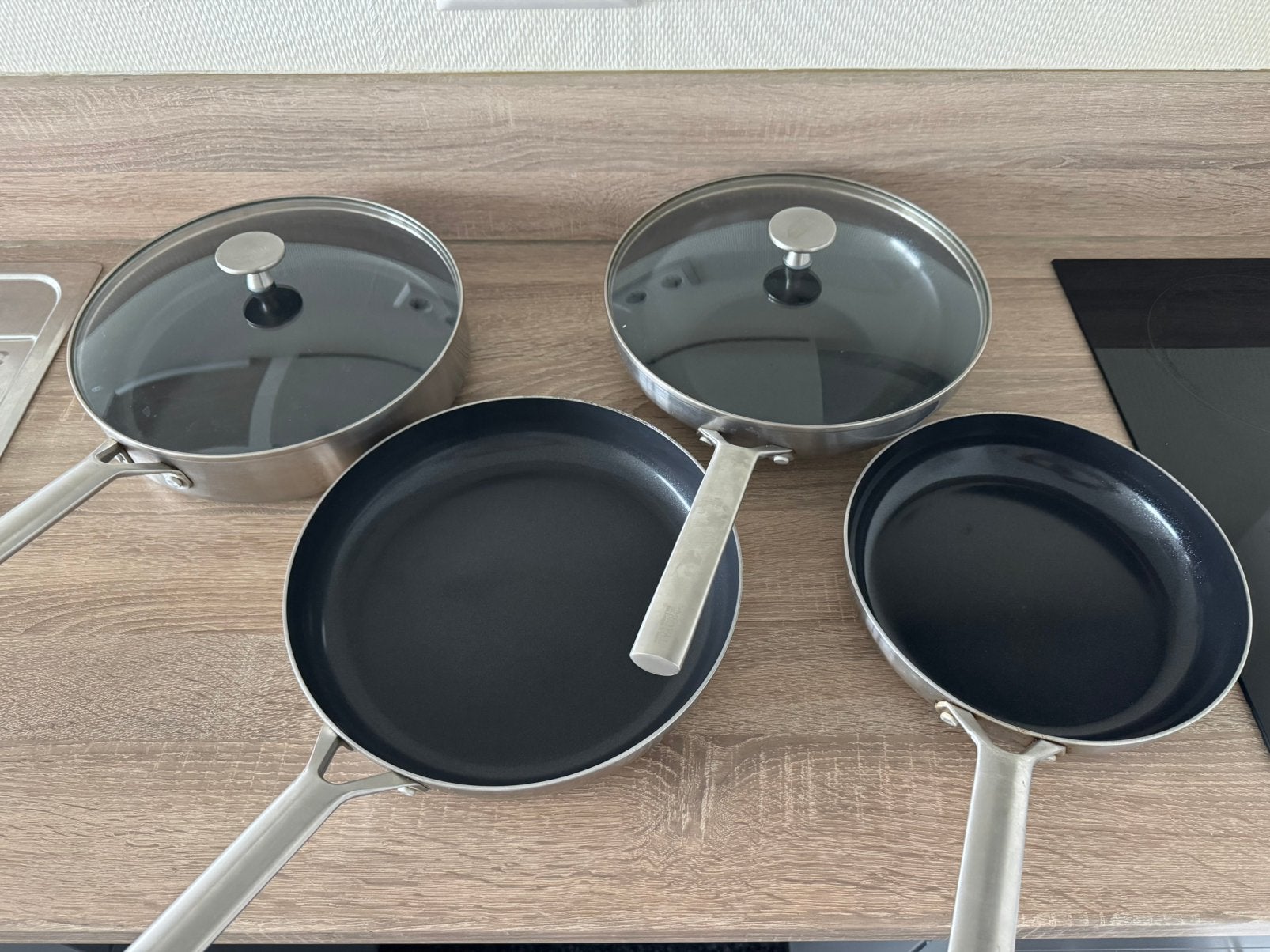 Vierdelige pannenset, Huis en Inrichting, Ophalen, Zo goed als nieuw, Rvs, Pannenset