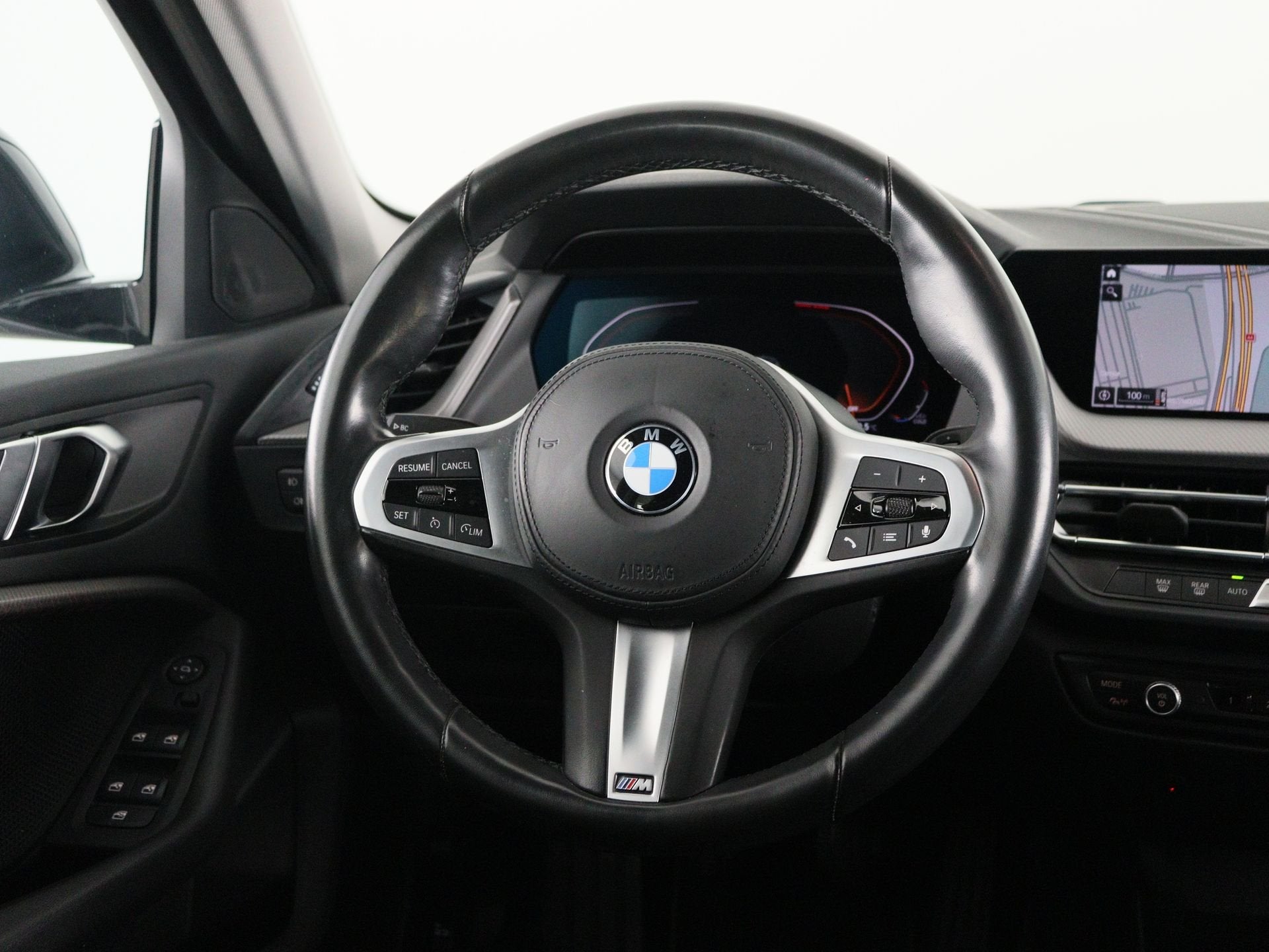 BMW 1 Serie 118i Business Edition (bj 2022), Auto's, Dealer onderhouden, 136 pk, Gebruikt, Met garantie (alle)