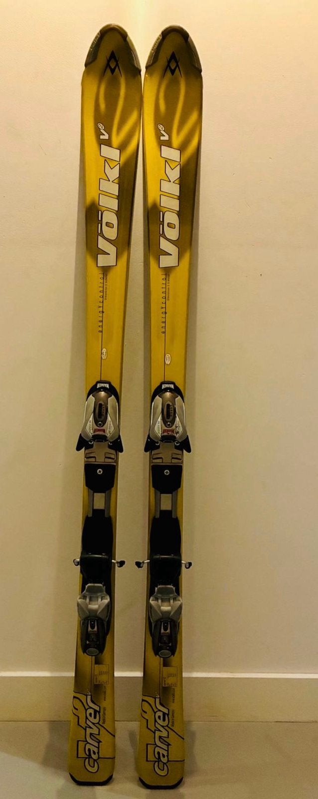 Völkl Carver V2 ski's 142 cm + Marker M1000 bindingen, Overige merken, 140 tot 160 cm, Gebruikt, Ophalen of Verzenden