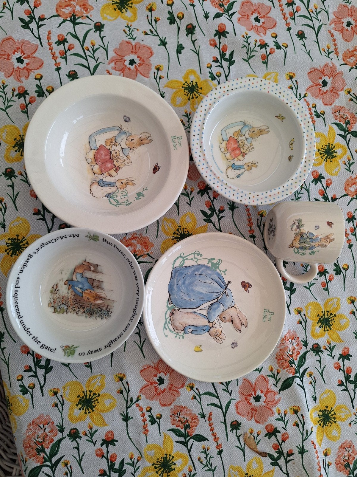 6x Peter Rabbit Pieter Konijn beker mok bord papbord, Ophalen, Aardewerk, Kop(pen) en/of Schotel(s)