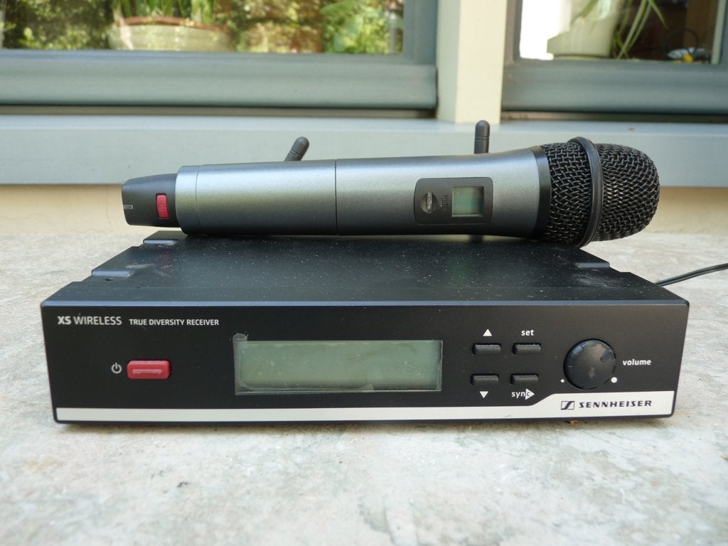 Sennheiser XSW handheld microfoon met 835 kop B band, Muziek en Instrumenten, Ophalen, Zo goed als nieuw, Zangmicrofoon