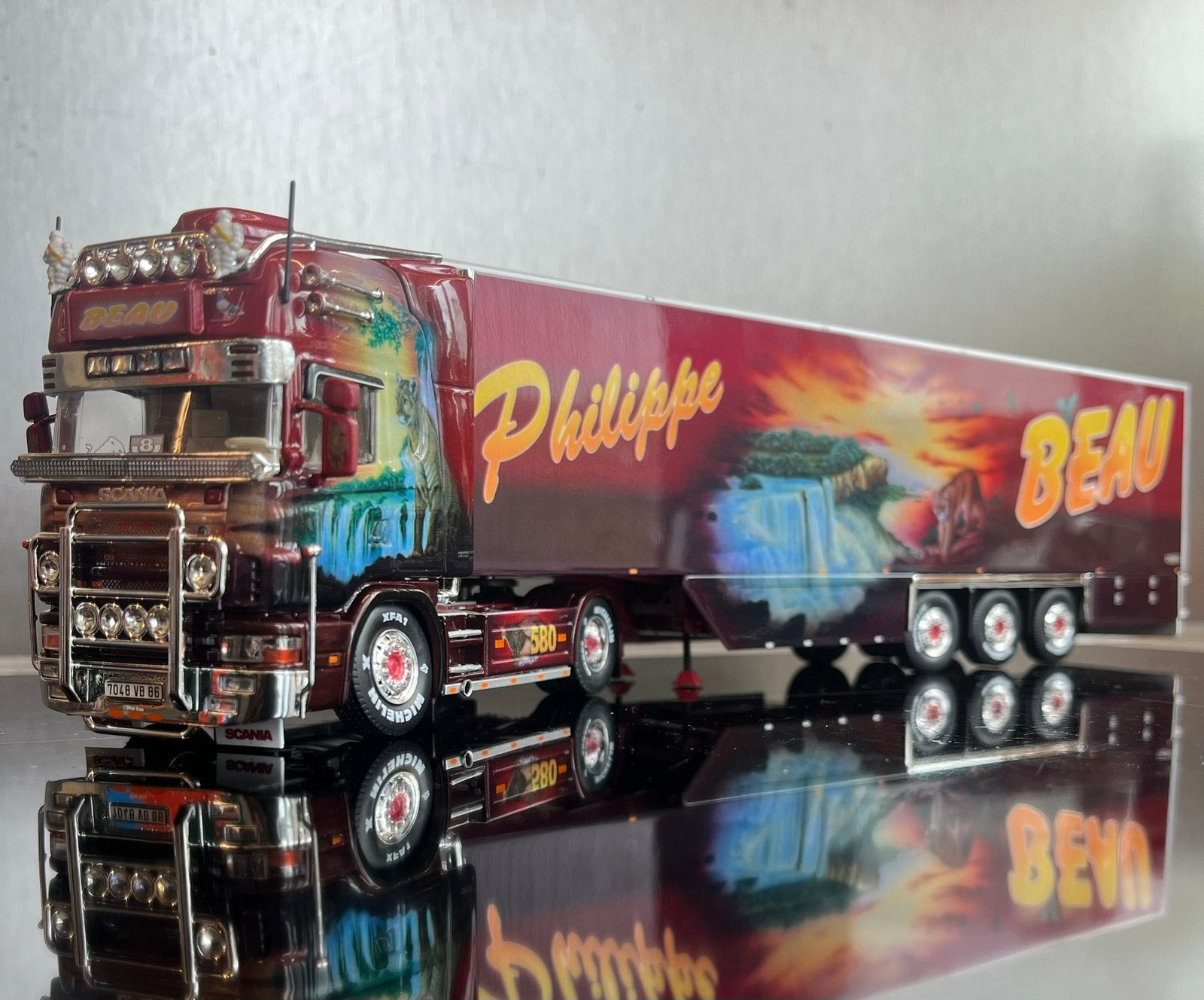 Tekno Scania 4 Topline Chantal & Philippe Beau met koeler, Hobby en Vrije tijd, Modelauto's | 1:50, Ophalen of Verzenden, Nieuw