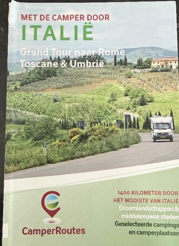 Italië - met de camper door Italië, Europa, Ophalen of Verzenden, Zo goed als nieuw, Reisgids of -boek