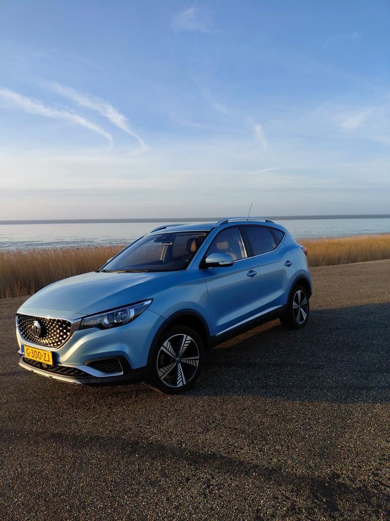 MG ZS EV Luxury – Elektrische SUV, Zwart, 38 min, 1507 kg, Elektrisch