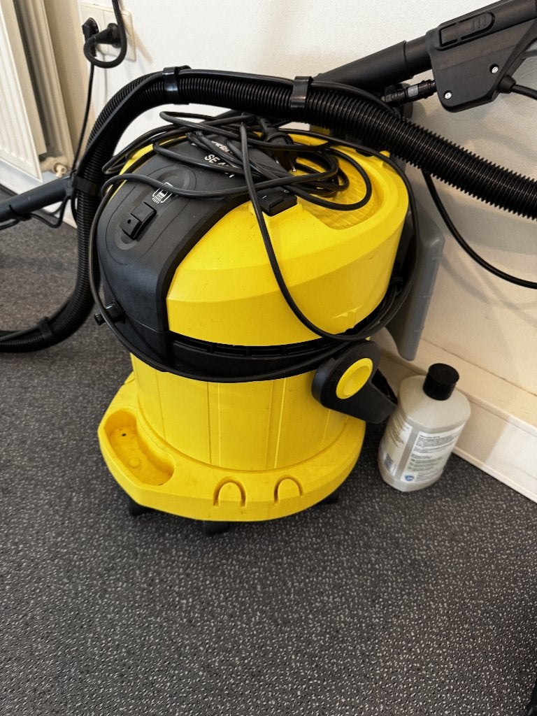 Kärcher SE 4001 Plus Tapijtreiniger / Waterstofzuiger, Ophalen, Zo goed als nieuw