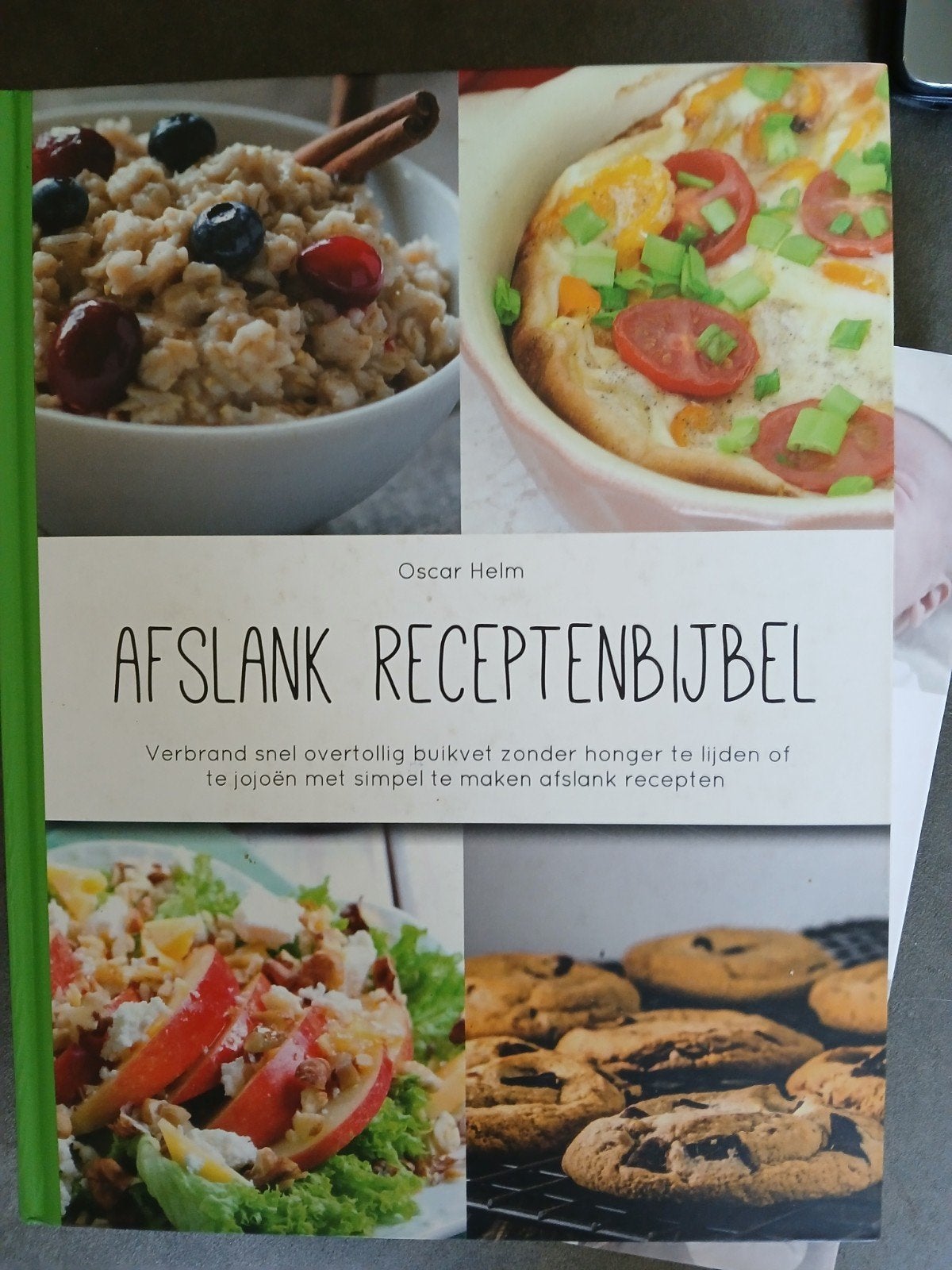 Afslankreceptenbijbel- Oscar Helm, Boeken, Ophalen of Verzenden, Gelezen, Italië