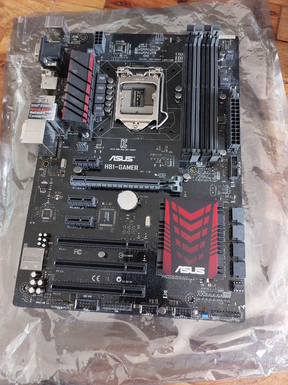 ASUS H81-GAMER Moederbord (zonder I/O shield), Computers en Software, Moederborden, Gebruikt, DDR3, Ophalen of Verzenden, LGA1150