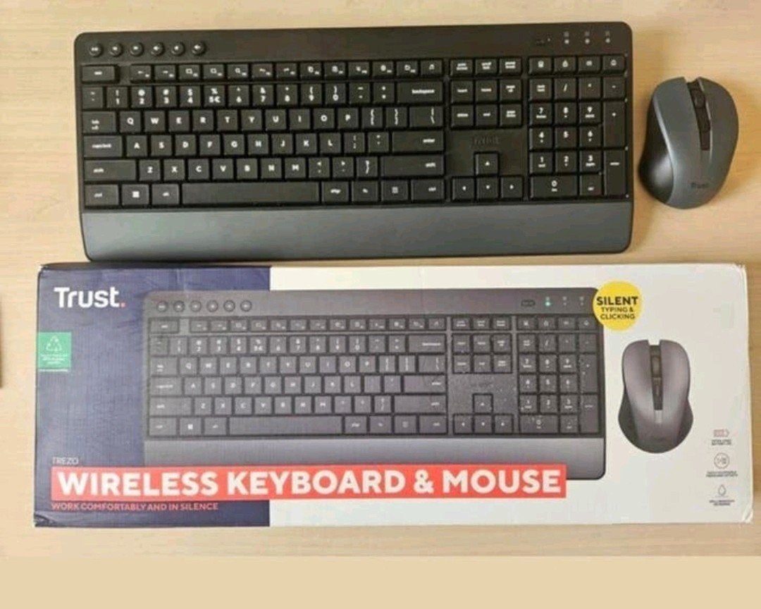 Trust Trezo Draadloos Toetsenbord en Muis Set - QWERTY, Toetsenbord en muis-set, Ophalen of Verzenden, Zo goed als nieuw, Draadloos