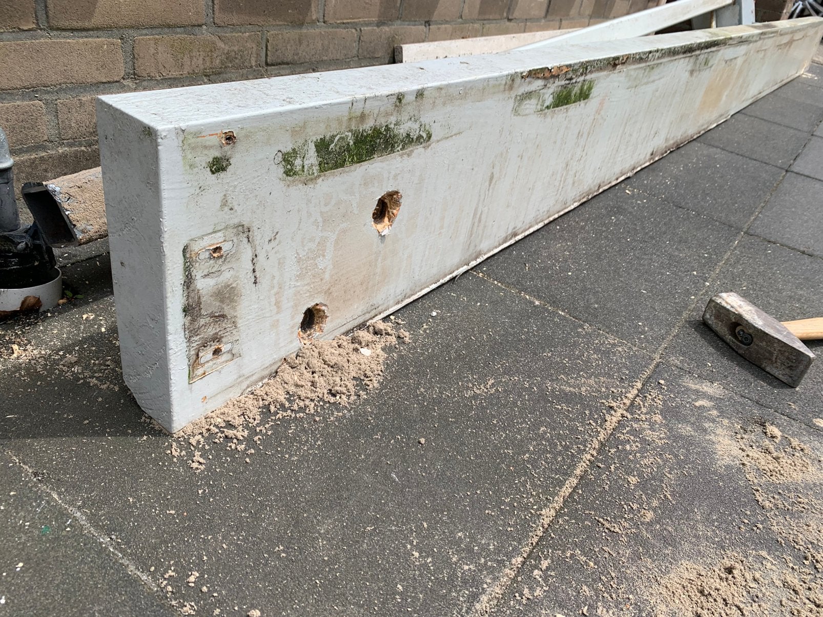 Houten Balk 400x26x7 cm wit geverfd. Gratis voor n paar bier, Ophalen, Zo goed als nieuw, 250 cm of meer, Balken