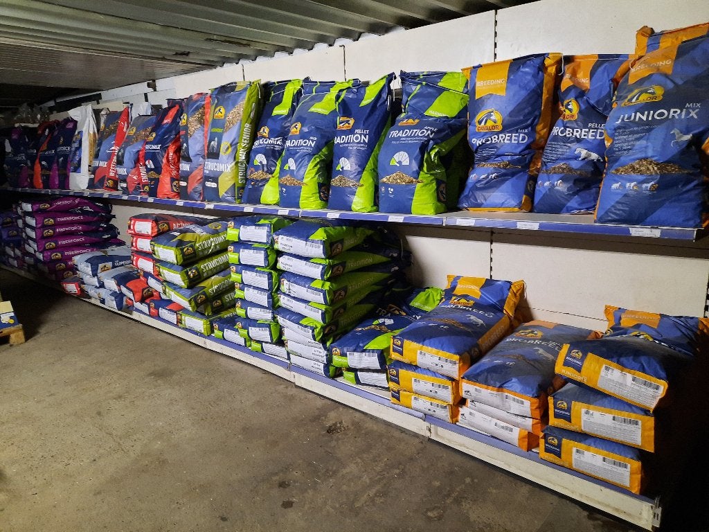 Paardenvoer van allerlei merken, Dieren en Toebehoren, Ophalen of Verzenden, Vee