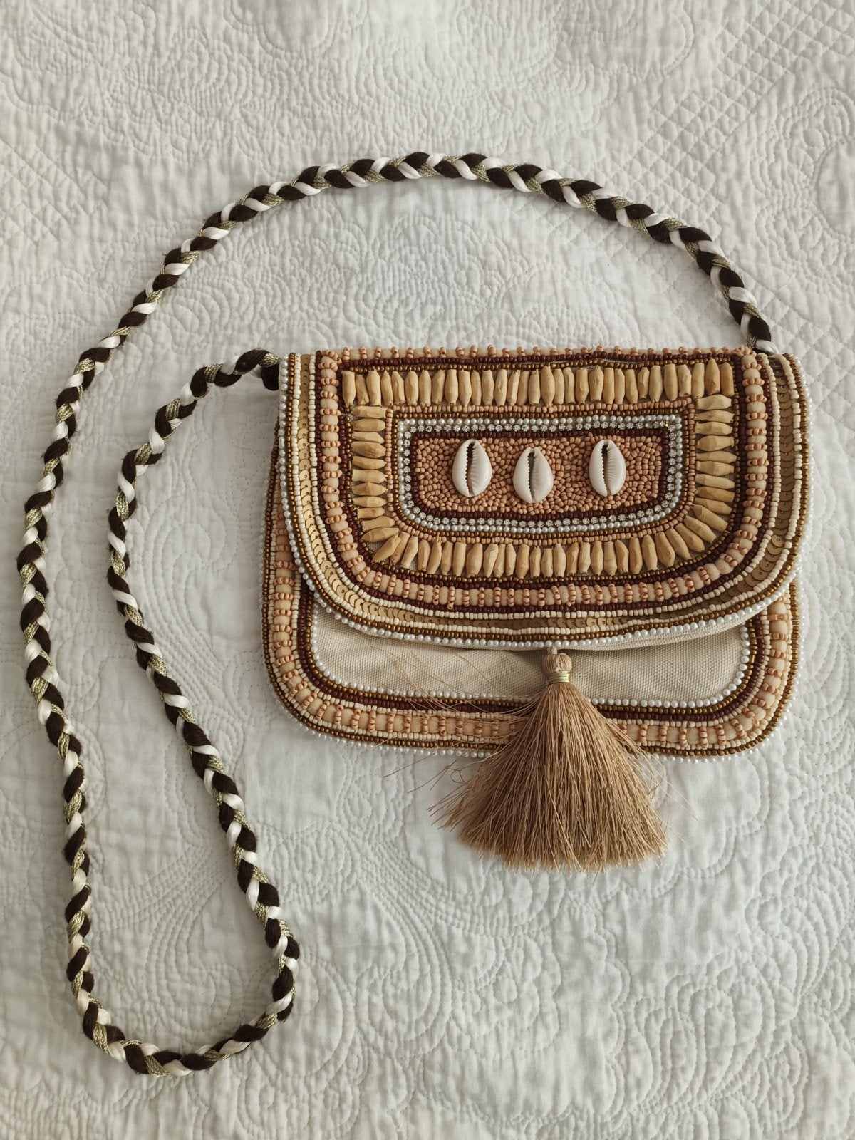 Ibiza Boho Schoudertasje Handgemaakt met Schelpen, Sieraden, Tassen en Uiterlijk, Tassen | Damestassen, Ophalen of Verzenden, Zo goed als nieuw