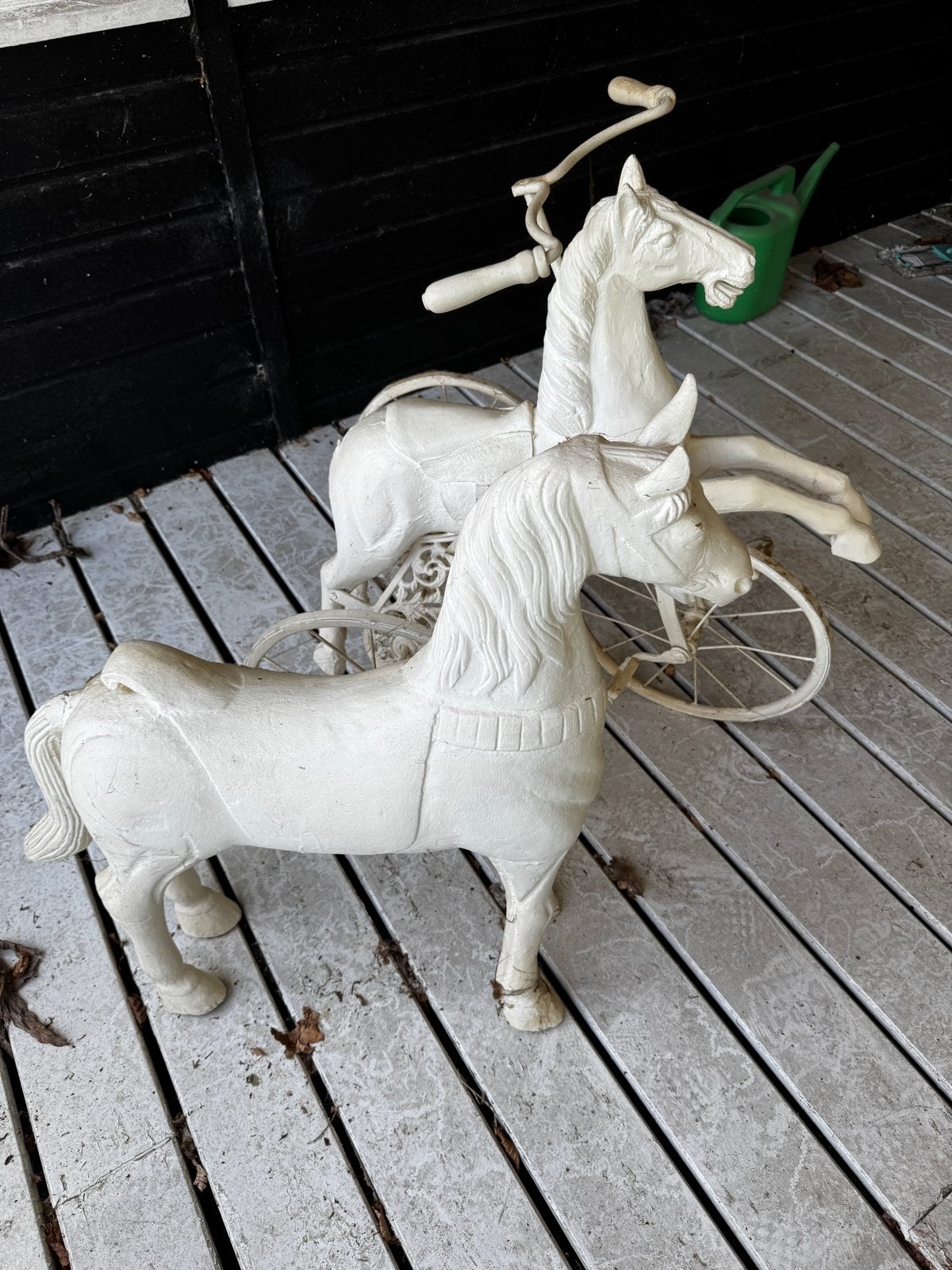 2 Decoratieve Paarden: 1 Beeld, 1 Driewieler, Ophalen