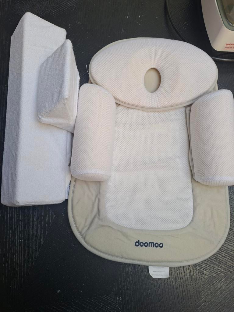 Doomoo SET Baby Rug en Zijligkussen, Ophalen of Verzenden, Zo goed als nieuw