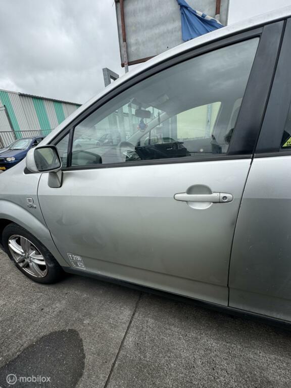 deur linksvoor grijs Toyota Corolla Verso ('02-'06), Auto-onderdelen, Ophalen, Gebruikt, Deur, Voor