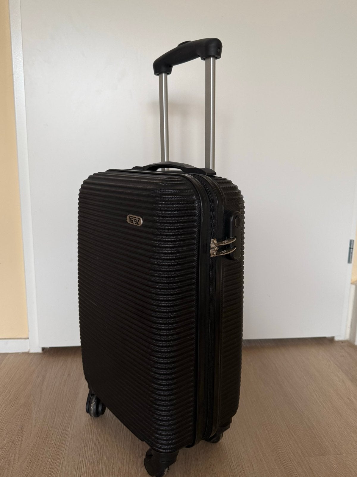 Handbagage koffer TravelZ 50x30x20 cm met wieltjes en slot, Sieraden, Tassen en Uiterlijk, Koffers, Ophalen, 50 tot 60 cm, Hard kunststof