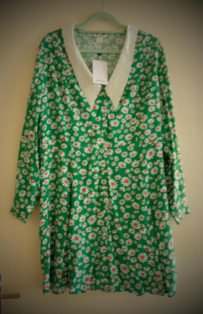 Nieuw: Monki Noomi dress jurk retro groen + bloemen mt 46, Maat 46/48 (XL) of groter, Nieuw, Ophalen of Verzenden, Knielengte