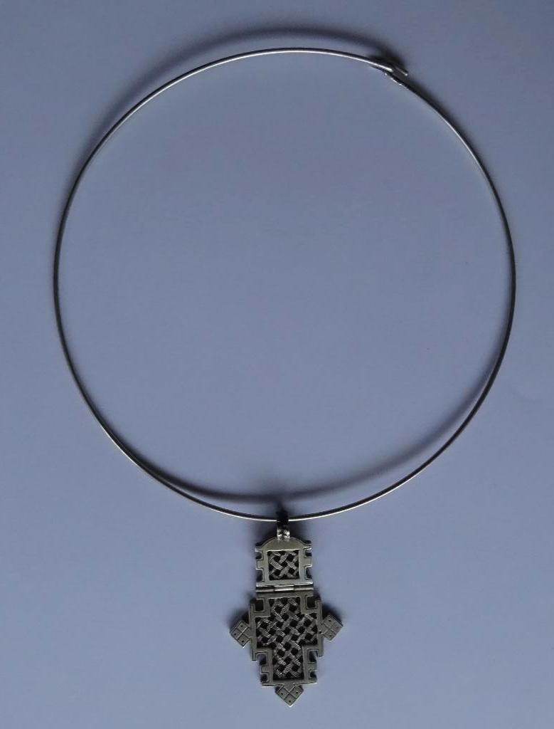 Scandinavische hangers, sommige met ketting, Ophalen of Verzenden, Gebruikt, Overige kleuren, Overige materialen