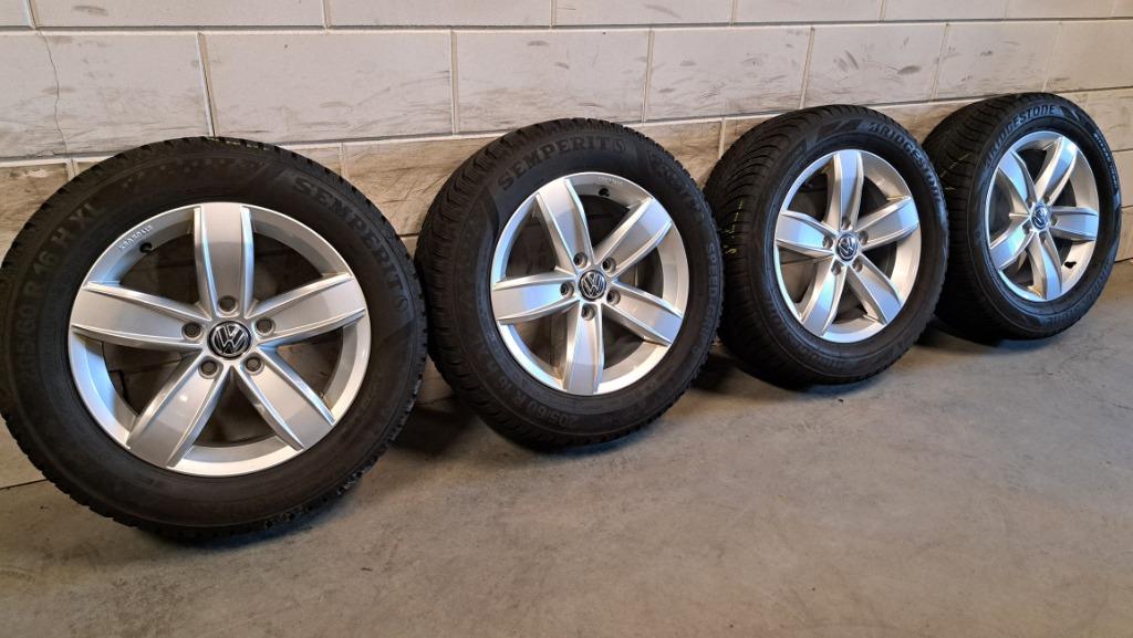 Orig. velgen Touran Golf Caddy T-Roc Octavia Leon 205/60/16, Gebruikt, 16 inch, Banden en Velgen, Personenwagen