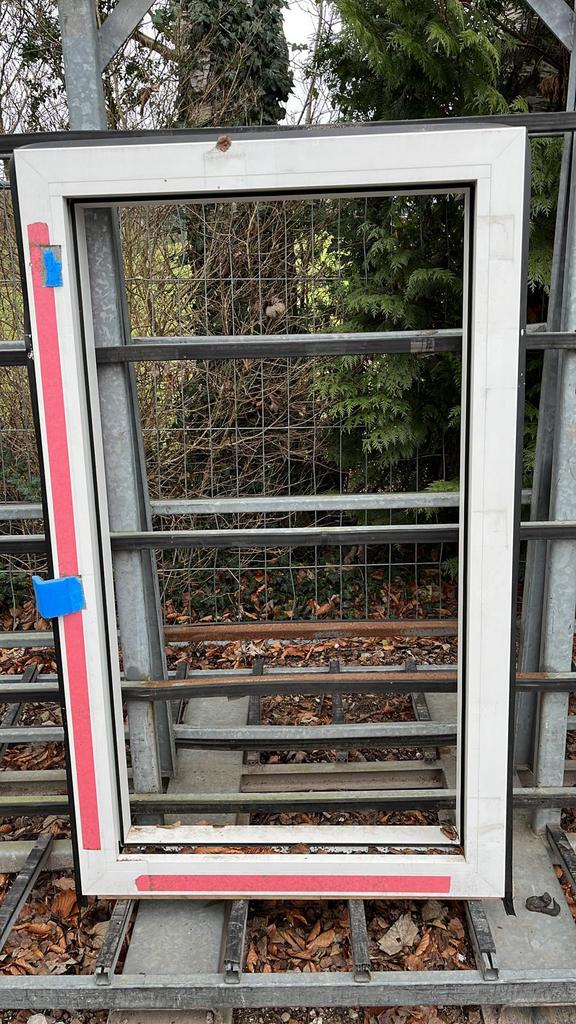 (3)  Nieuw aluminium vast raamkozijn, Doe-het-zelf en Verbouw, Kozijnen en Schuifpuien, Raamkozijn, 75 tot 150 cm, Ophalen, 75 tot 150 cm