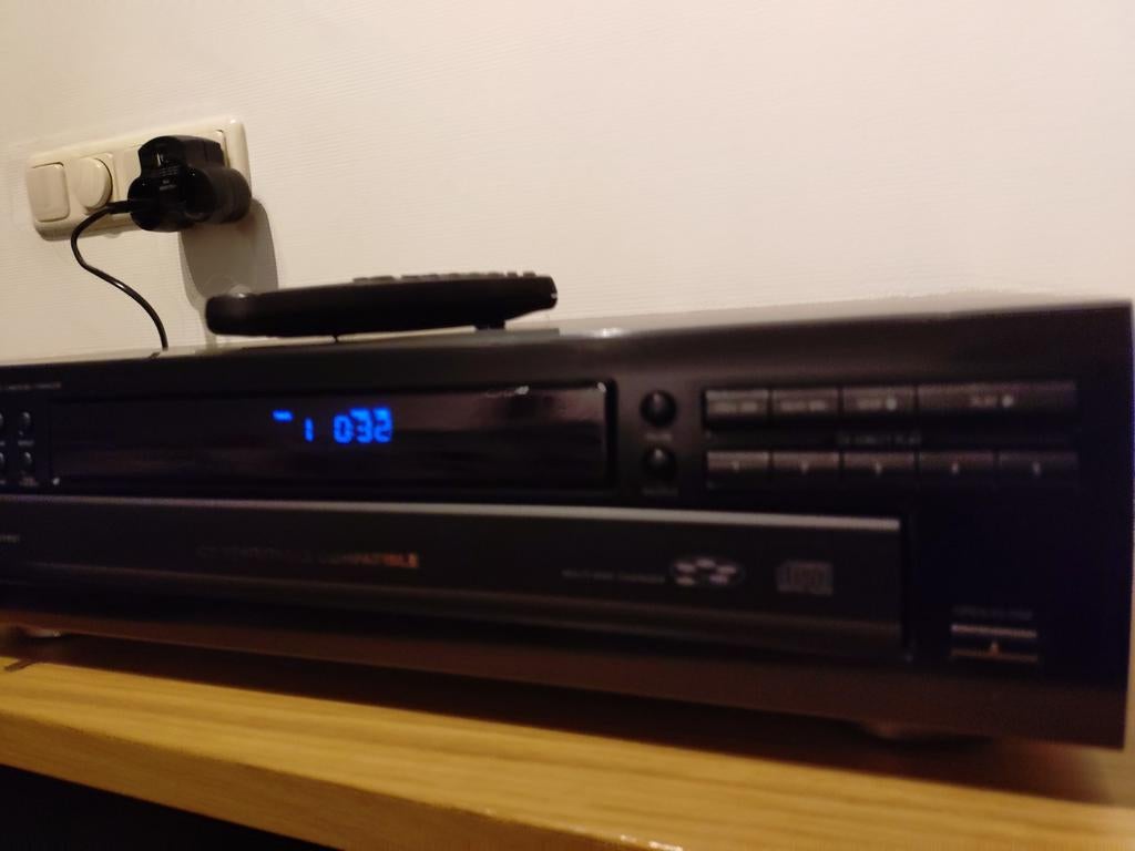Philips CDC775 CD wisselaar nieuwstaat! voor 5 cds inc ab, Ophalen, Zo goed als nieuw, Philips, Wisselaar
