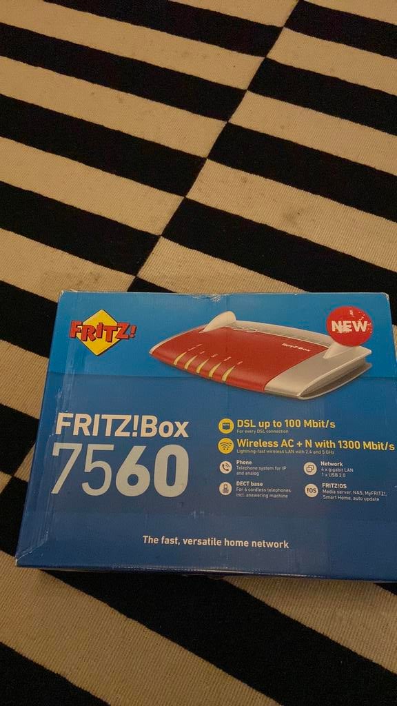 Fritz! box 7560, Ophalen of Verzenden, Gebruikt, Router met modem, Fritz!box