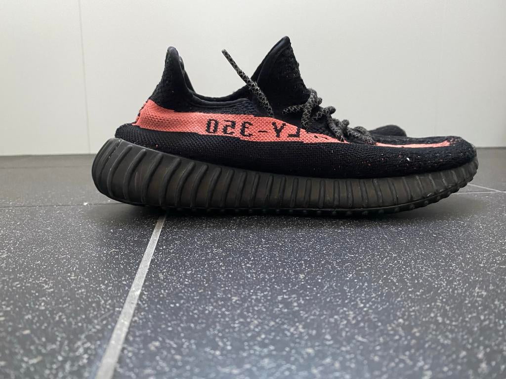 Adidas Yeezy Boost SPLY 350 42.5, Ophalen of Verzenden, Gedragen, Zwart, Sneakers of Gympen