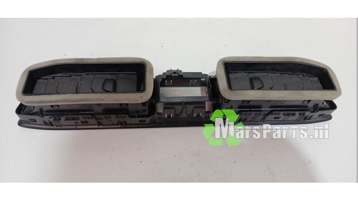 Luchtrooster Dashboard van een Volkswagen Caddy, Auto-onderdelen, Dashboard en Schakelaars, Volkswagen, Gebruikt, 3 maanden garantie