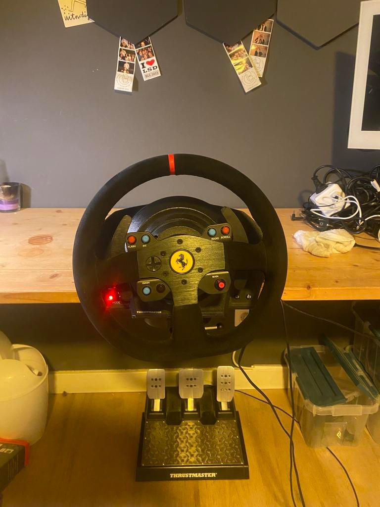 Thrustmaster T300 Ferrari + F1 stuur + LCM pedalen, Ophalen, Gebruikt