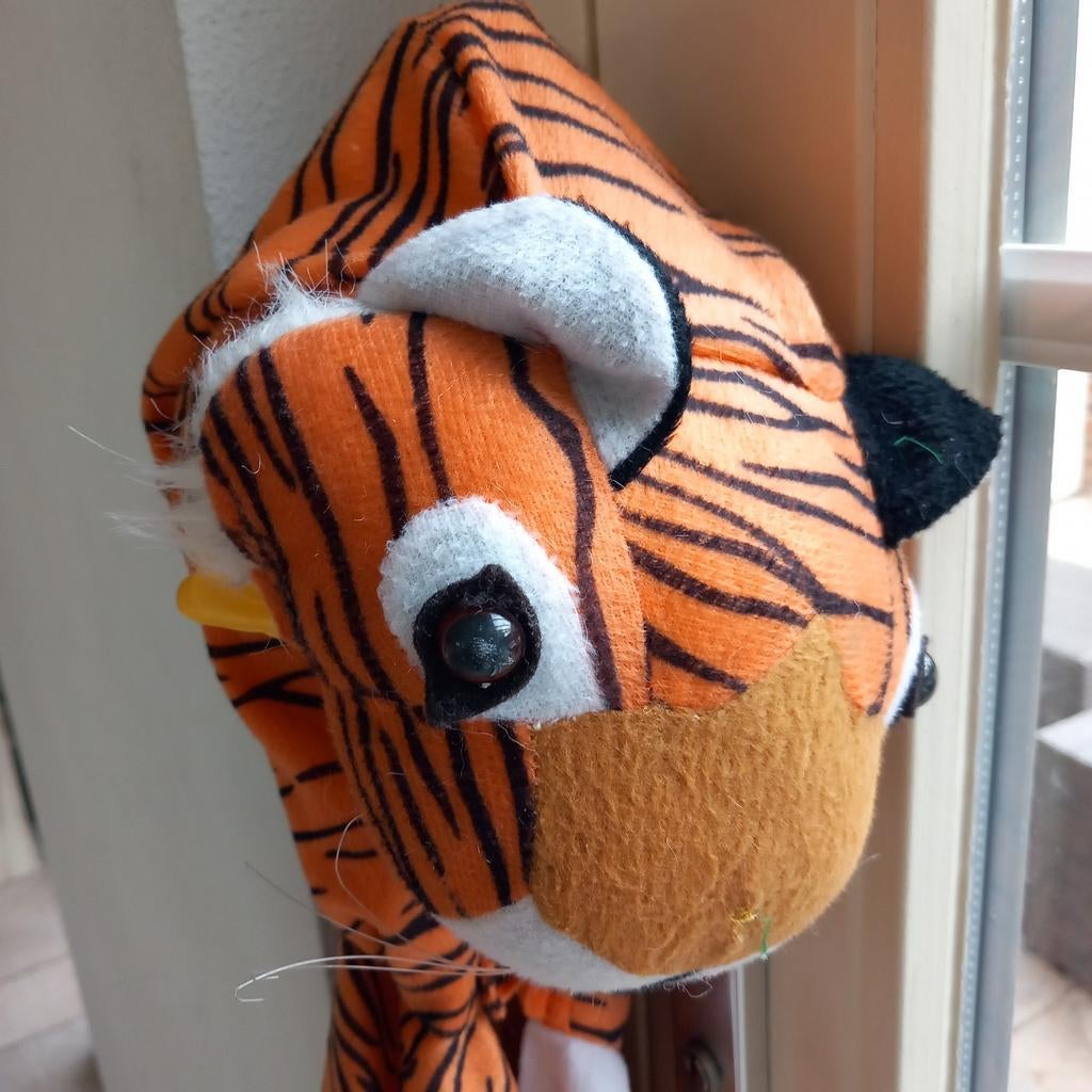 Carnaval cape met dierenhoofd maat 104, Ophalen