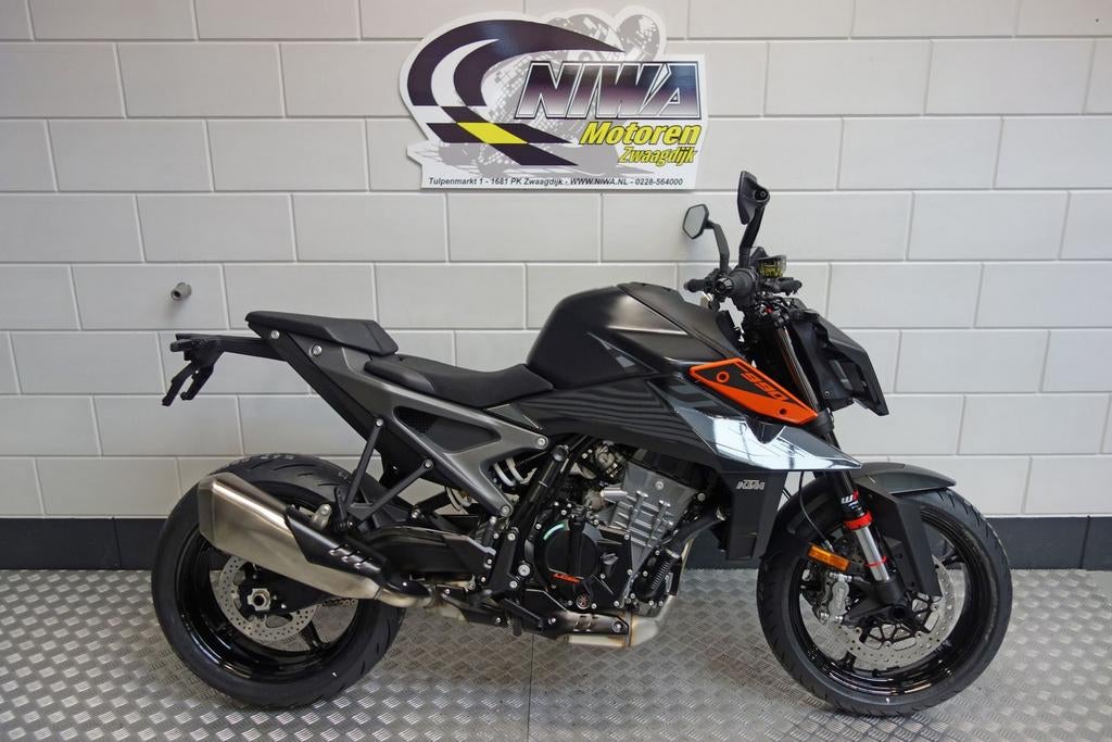 KTM 990 DUKE, 2 cilinders, KTM, Motorrijbewijs A, Bedrijf