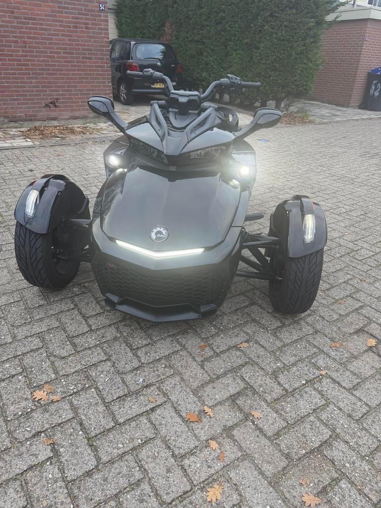 Can-Am Spyder F3 Van 6-2023 - Lage KM, met gordels, Motoren, 3 cilinders, 1399 cc