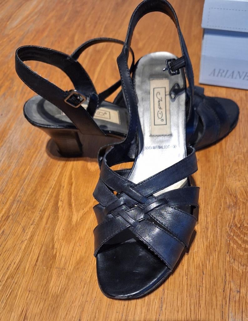 Janet D. Zwarte Sandalen met Hak - Maat 39, Kleding | Dames, Schoenen, Zwart, Zo goed als nieuw, Janet D, Sandalen of Muiltjes