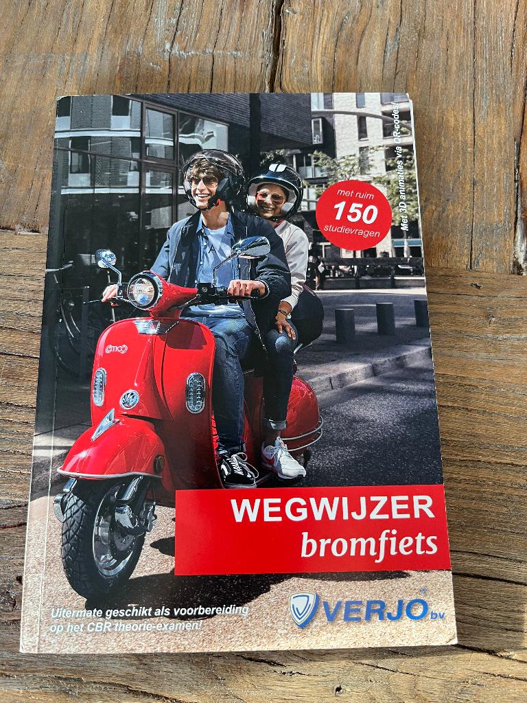 Wegwijzer bromfiets theorie, Ophalen of Verzenden, Alpha, Zo goed als nieuw, Niet van toepassing