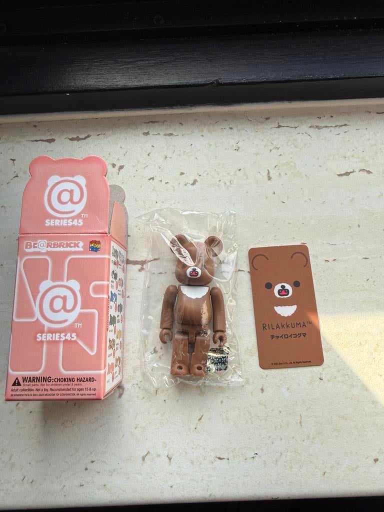 Bearbrick series 45 - Cute Rilakkuma dark brown, Ophalen of Verzenden, Nieuw