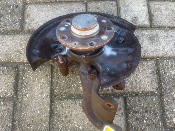 Fusee links-achter van een Audi A3, Gebruikt, -, Verzenden, -