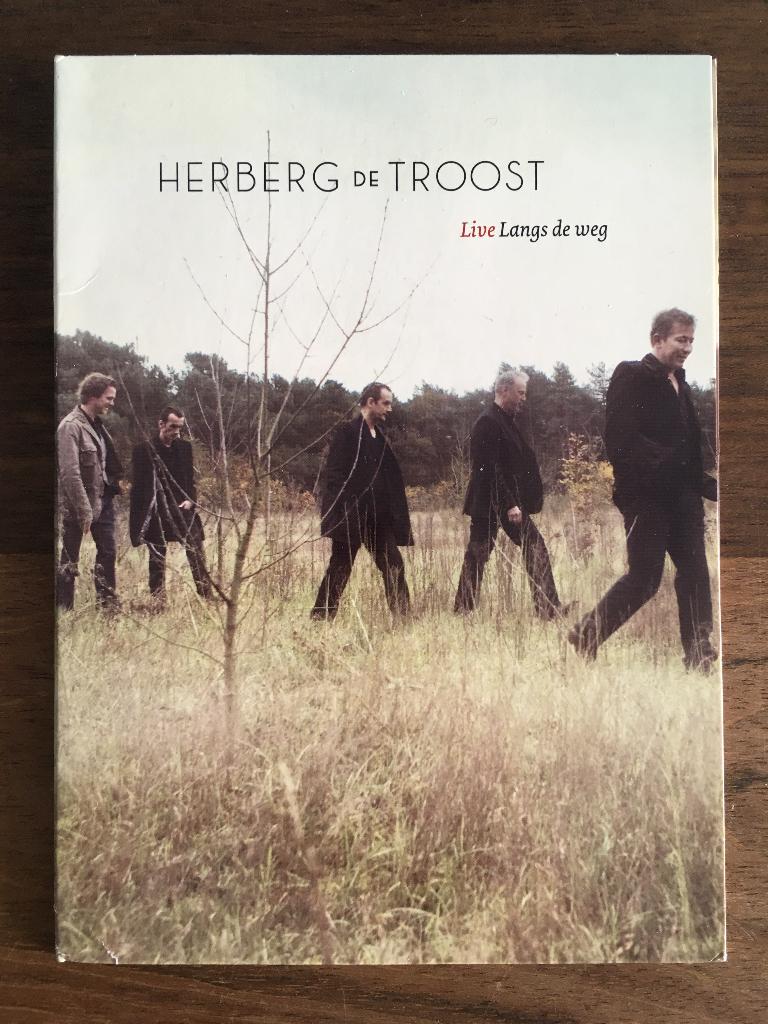 Dvd Herberg De Troost Langs De Weg L1 Live ZELDZAAM Rowwen, Alle leeftijden, Ophalen of Verzenden, Zo goed als nieuw, Documentaire
