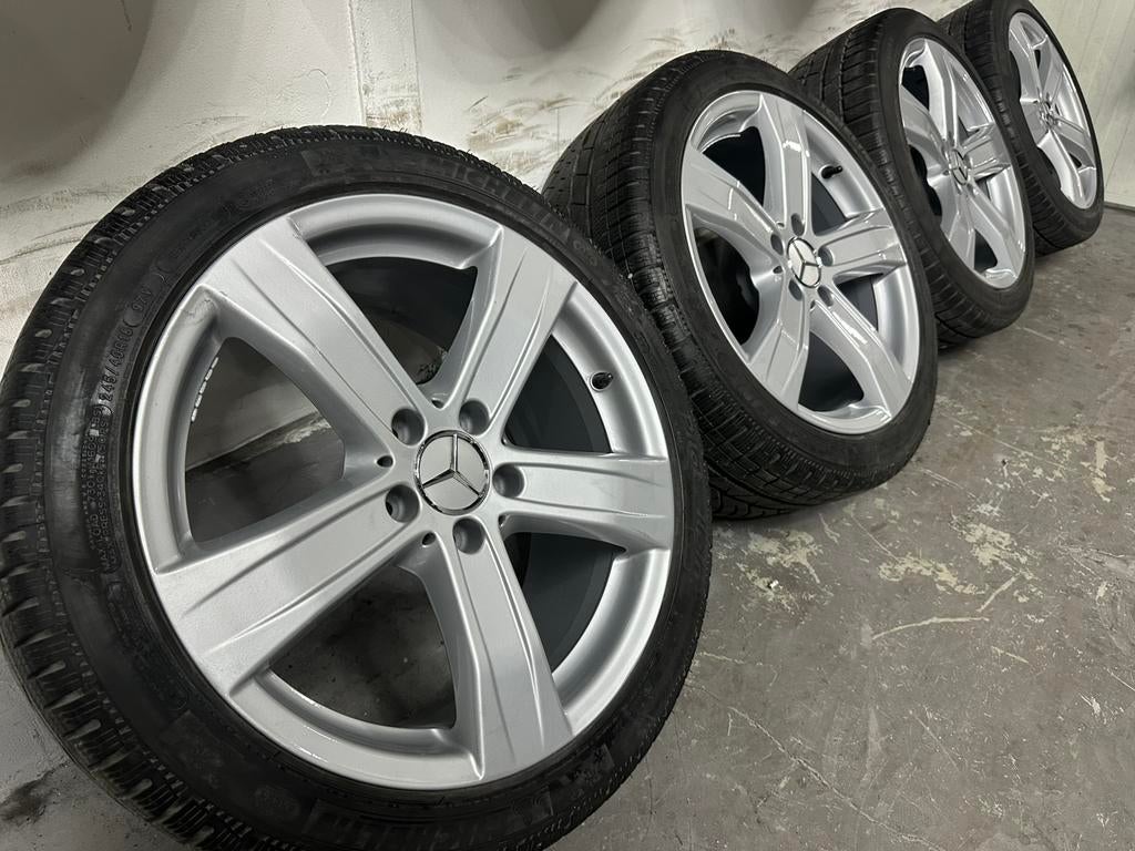 18 inch Originele Mercedes W211 Velgen met Winterbanden, Auto-onderdelen, Banden en Velgen, 18 inch, 245 mm, Banden en Velgen