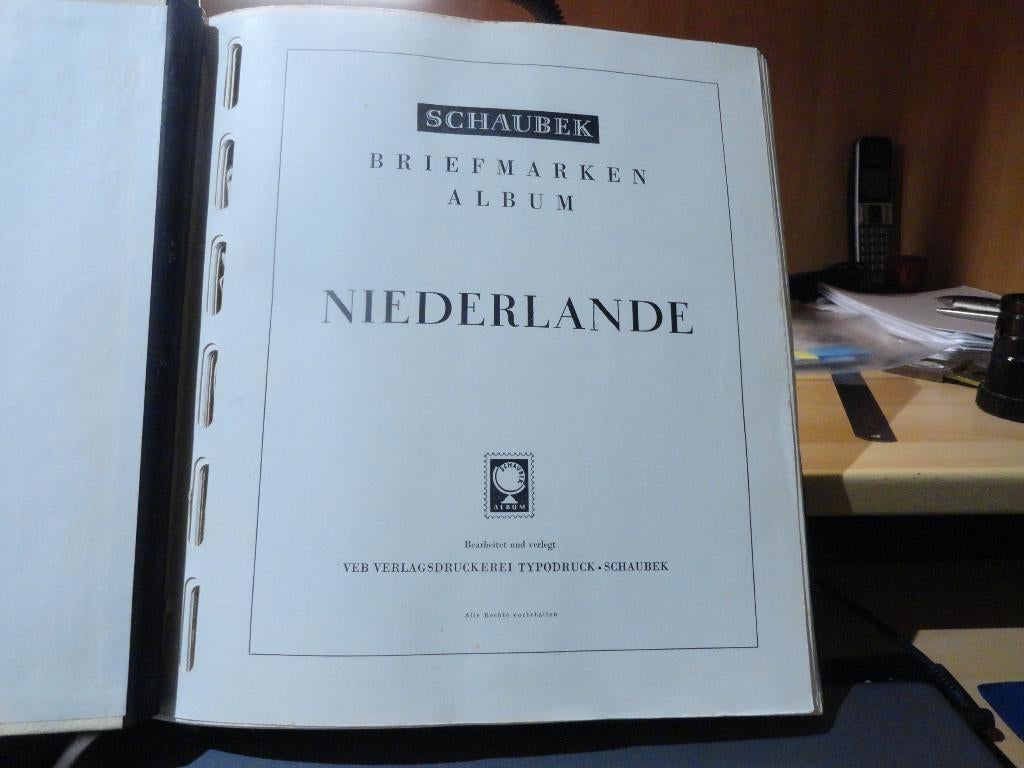 Schaubek album NL 1960-1981 (1), Verzenden, Nederland