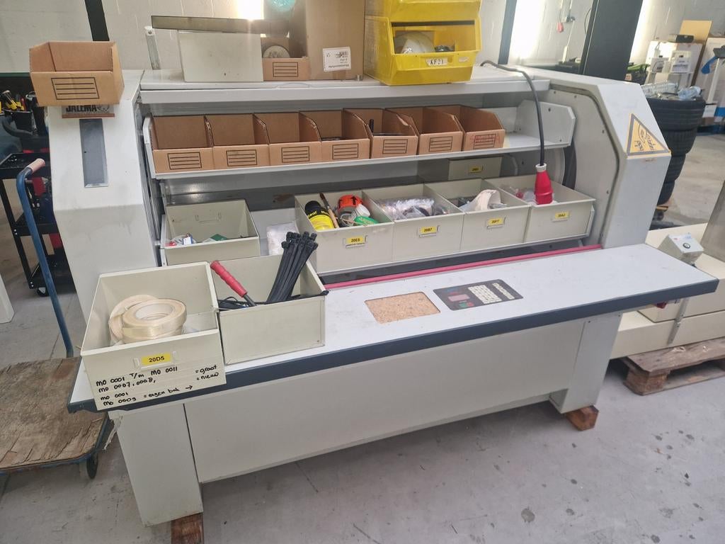 Paternoster - Onderdelenopslag, Zakelijke goederen, Machines en Bouw | Industrie en Techniek, Ophalen of Verzenden