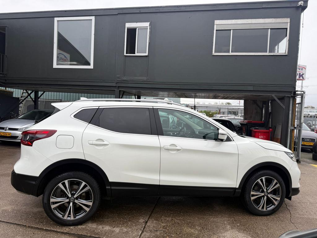Nissan Qashqai 1.2 Dig-t 85KW 2WD CVT 2018 Wit, Auto's, Automaat, 65 €/maand, 680 kg, 4 cilinders